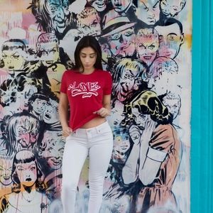 T-shirt graffiti art logo hip-hop style trendy.